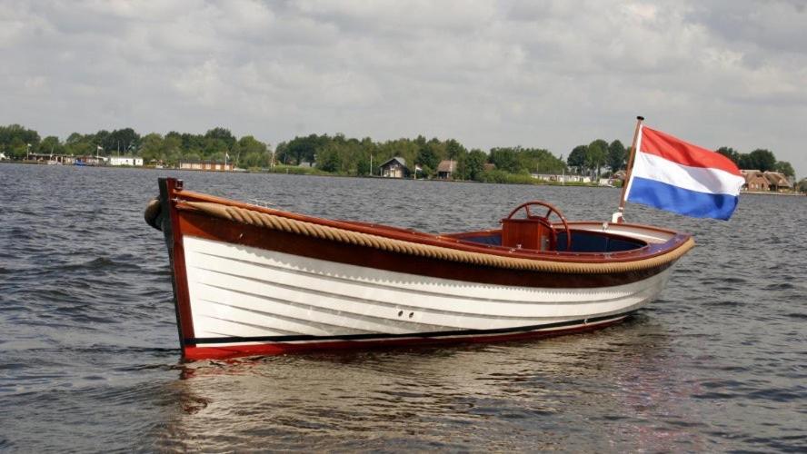 הוילה אלסמיר The Boathouse With Boat מראה חיצוני תמונה